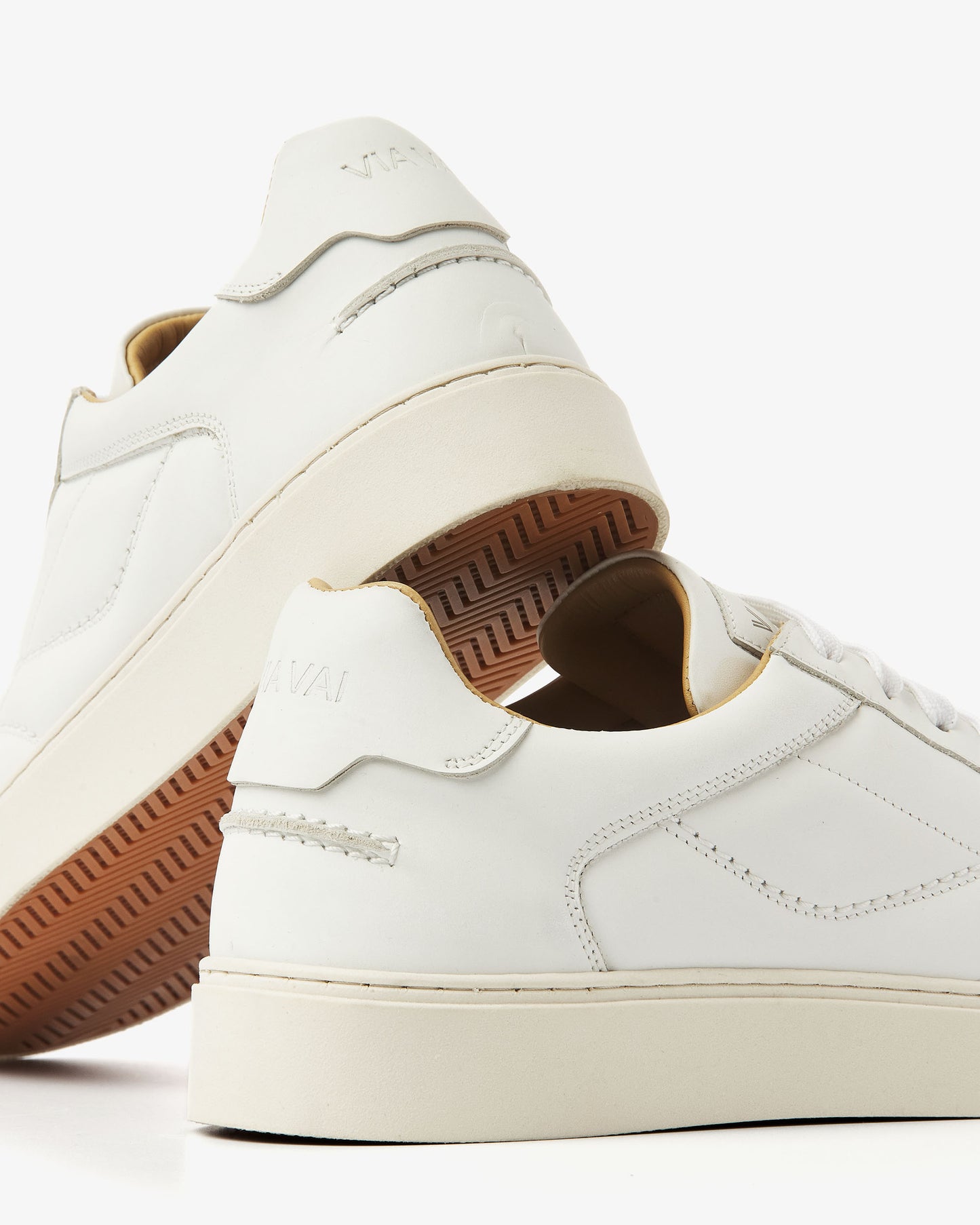 Leren witte VIA VAI heren sneakers Zane Liam, detailfoto.