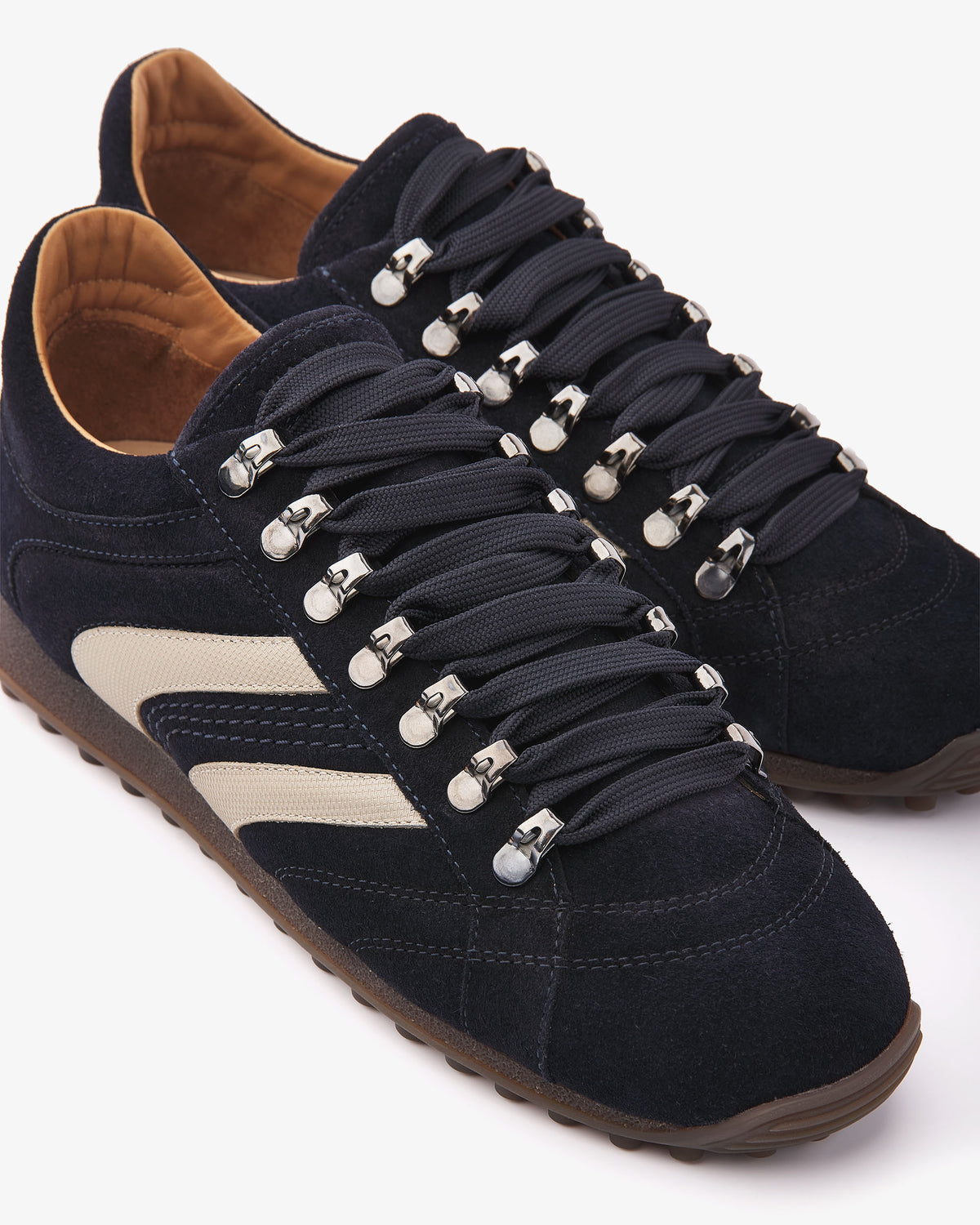 VIA VAI Jack Nathan blauwe sneakers heren – detail van stiksels in leer en suède