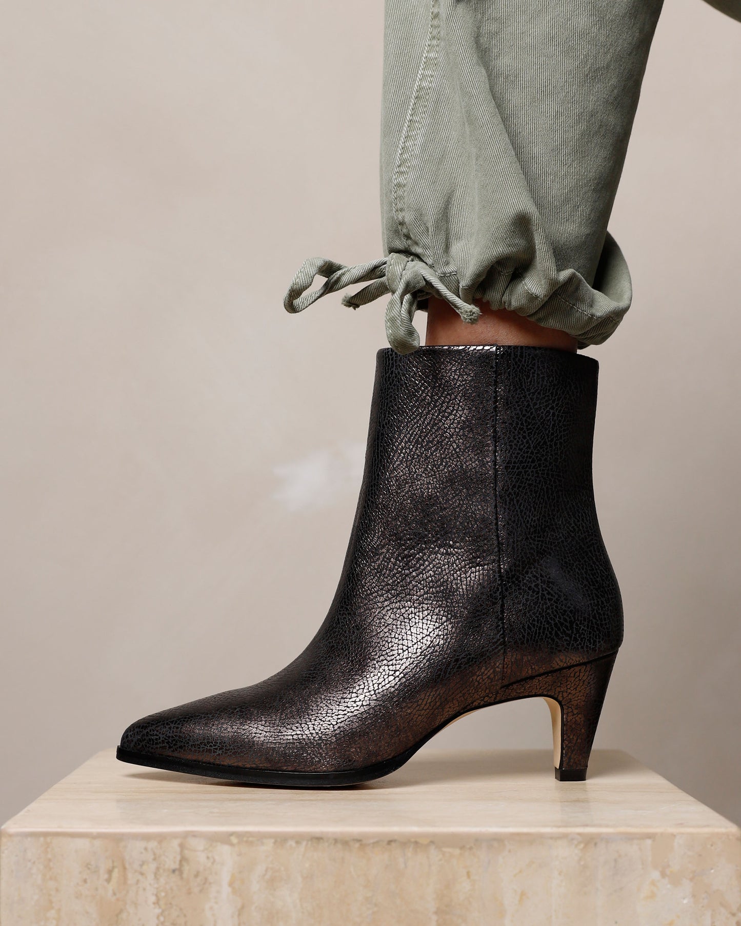 VIA VAI Lina Jackson metallic enkellaarsjes dames