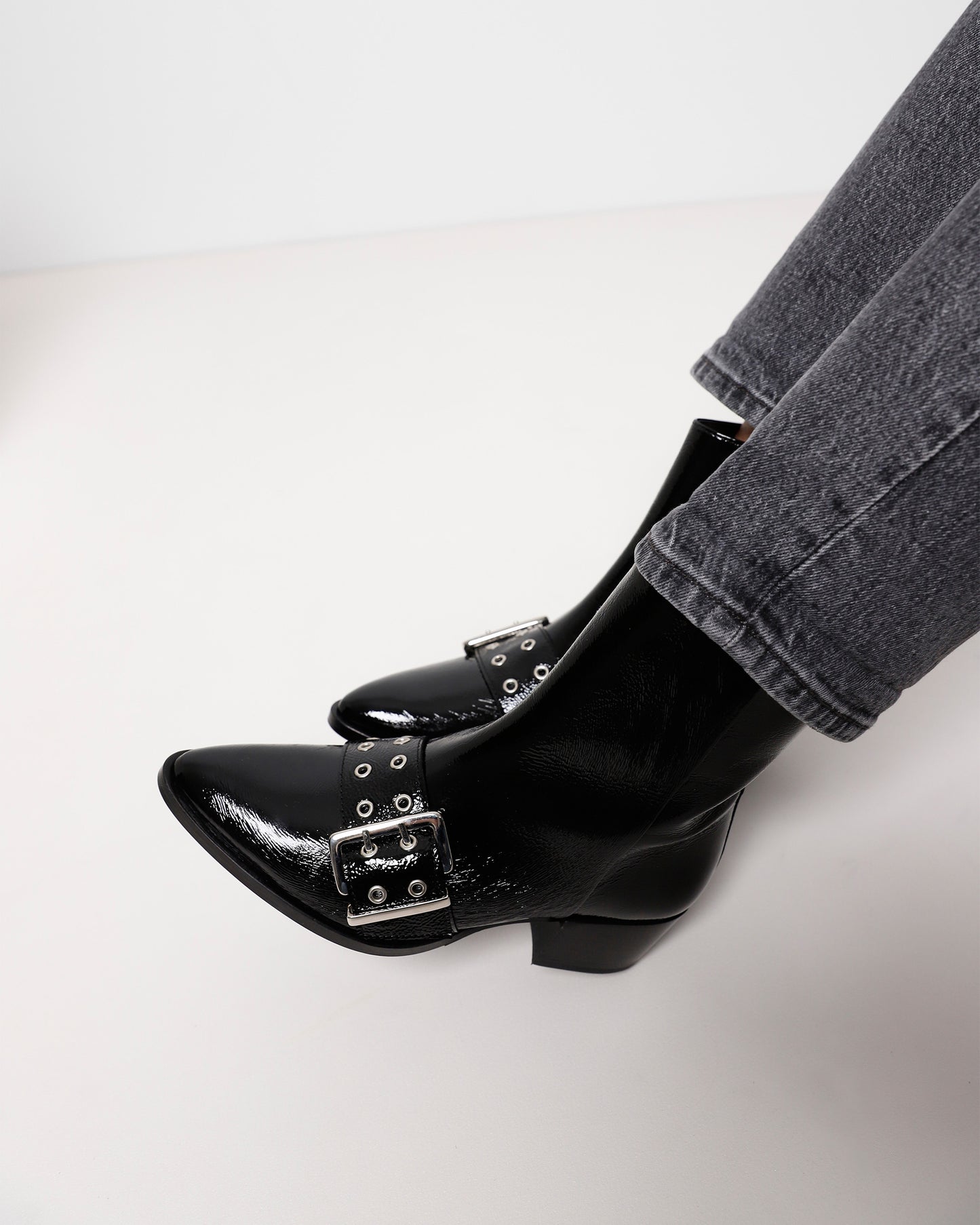 VIA VAI Rose Camden zwarte enkellaarsjes dames