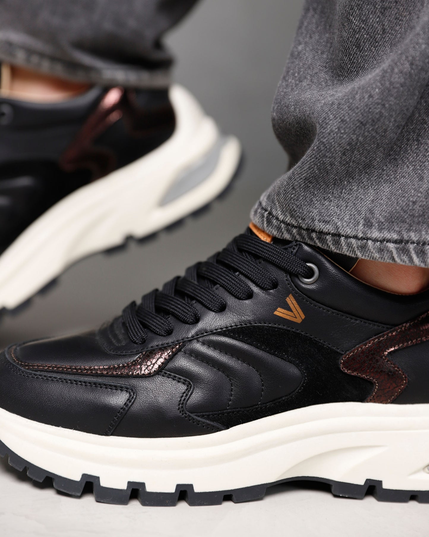 VIA VAI Liz Leighton zwarte chunky sneakers dames