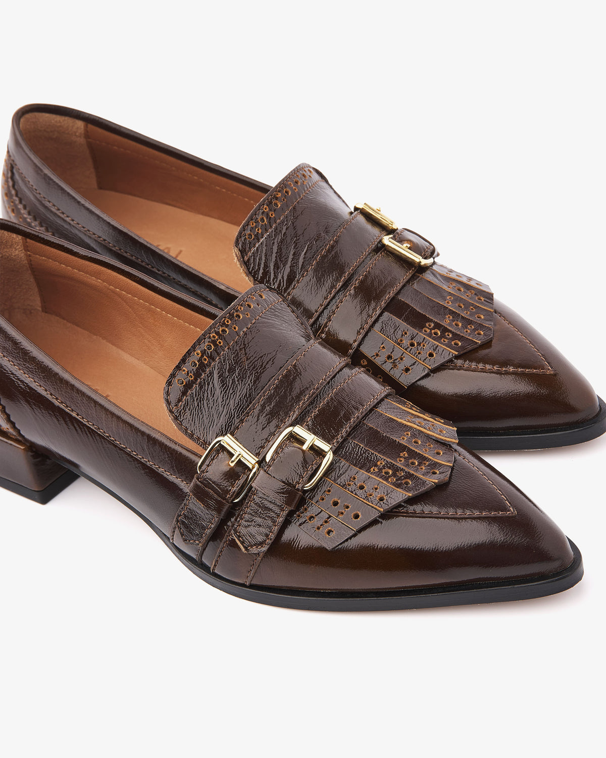 VIA VAI Jazz Lucy bruine loafers dames – detail van materiaalstructuur in lakleer en leer