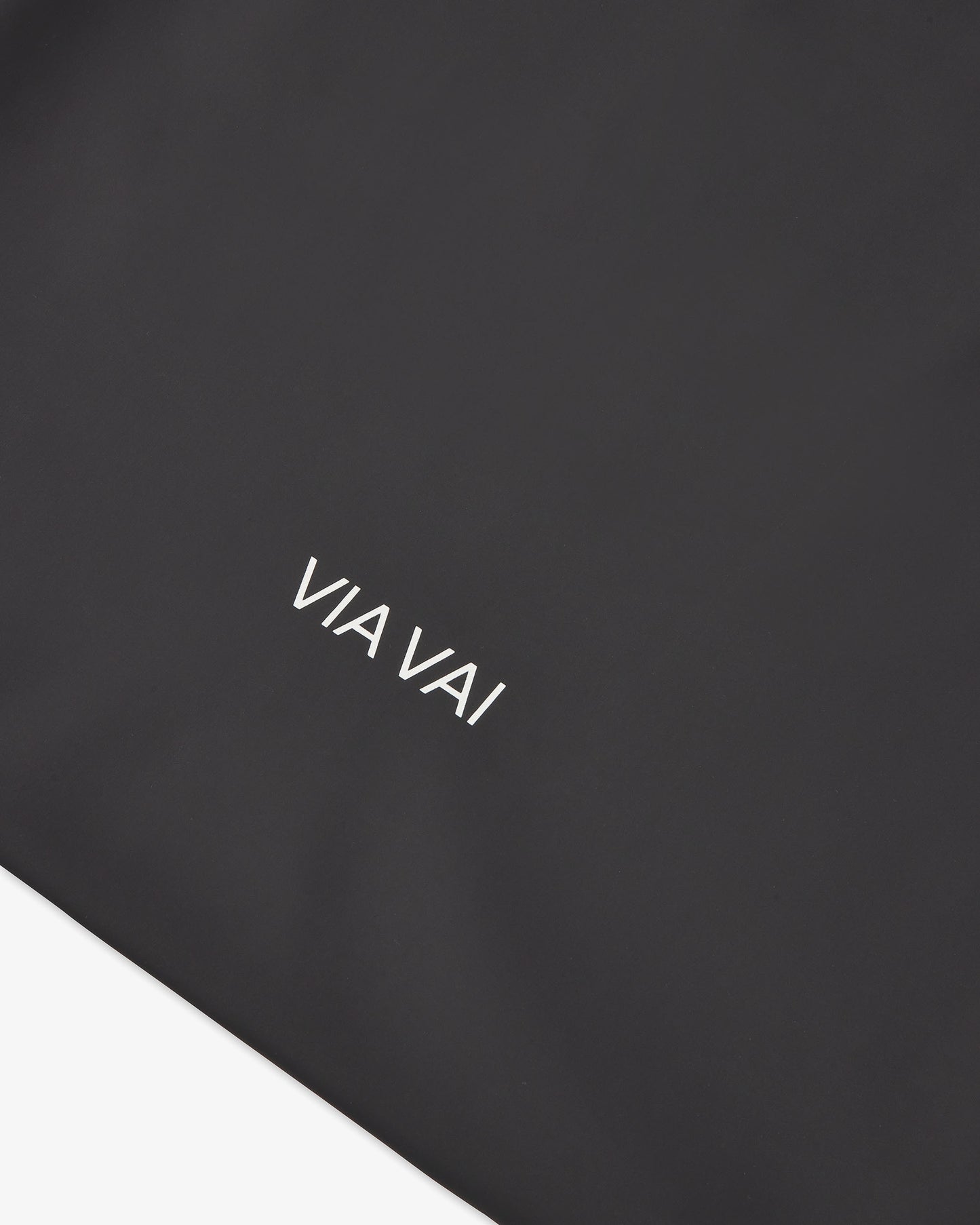 VIA VAI Dustbag tas – productaanzicht met logodetail