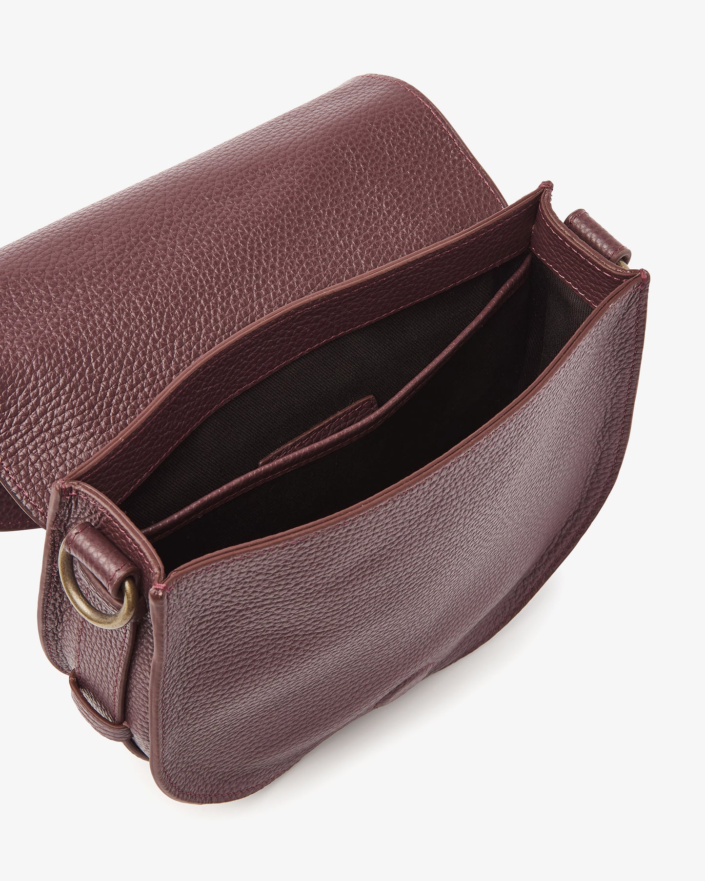 VIA VAI Mae Lizzy bordeauxrode crossbodytas – bovenaanzicht met materiaalstructuur