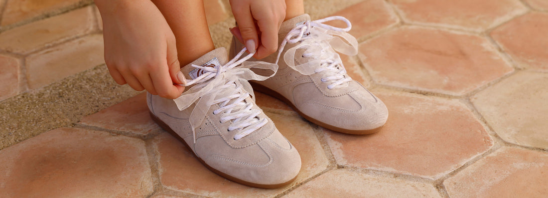 WOMEN'S SHOES UP TO SIZE 43