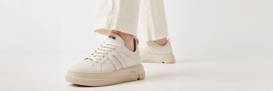 Hoe maak je witte sneakers schoon?
