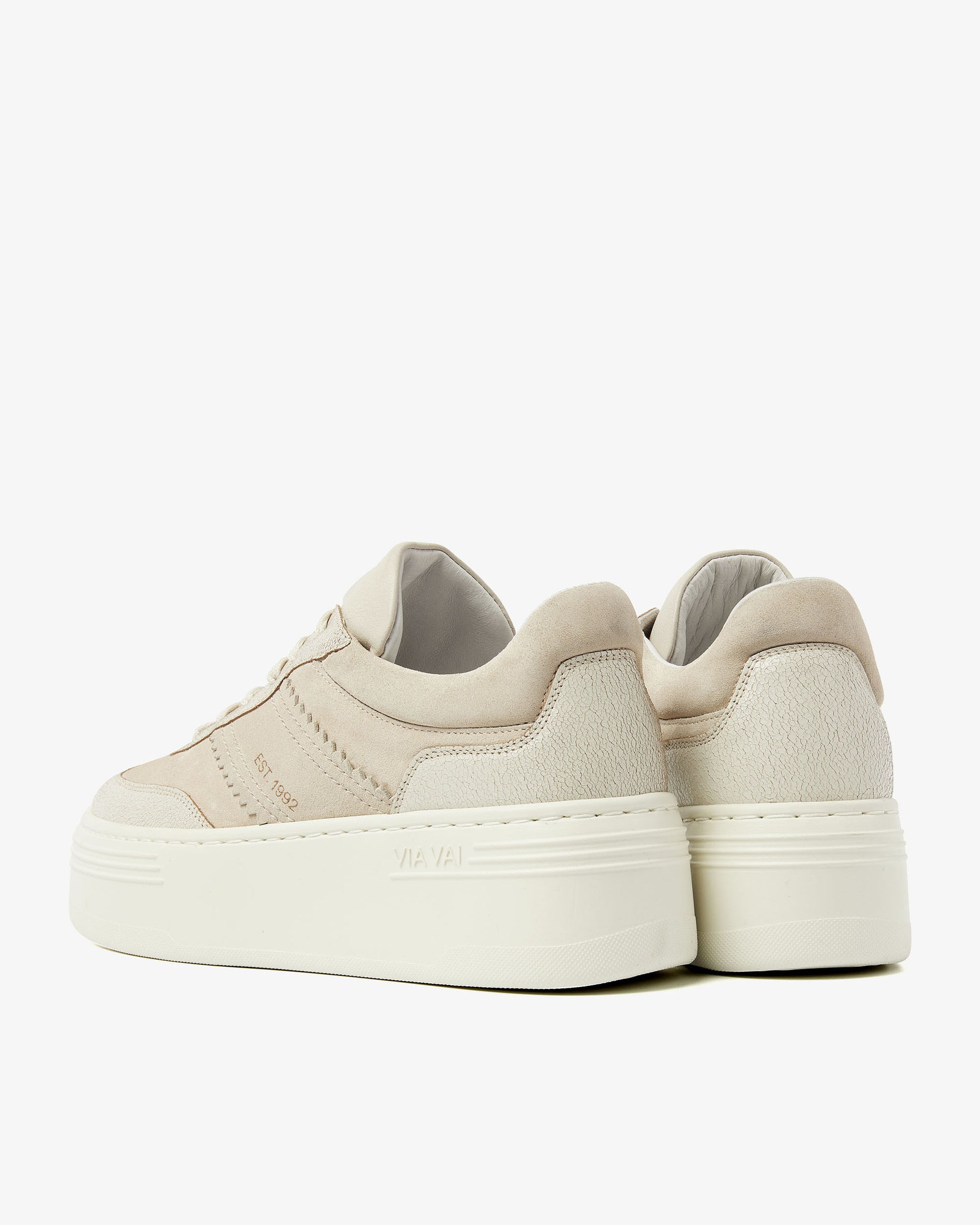 Isa Rue beige sneakers VIA VAI® – VIA VAI - Main Image