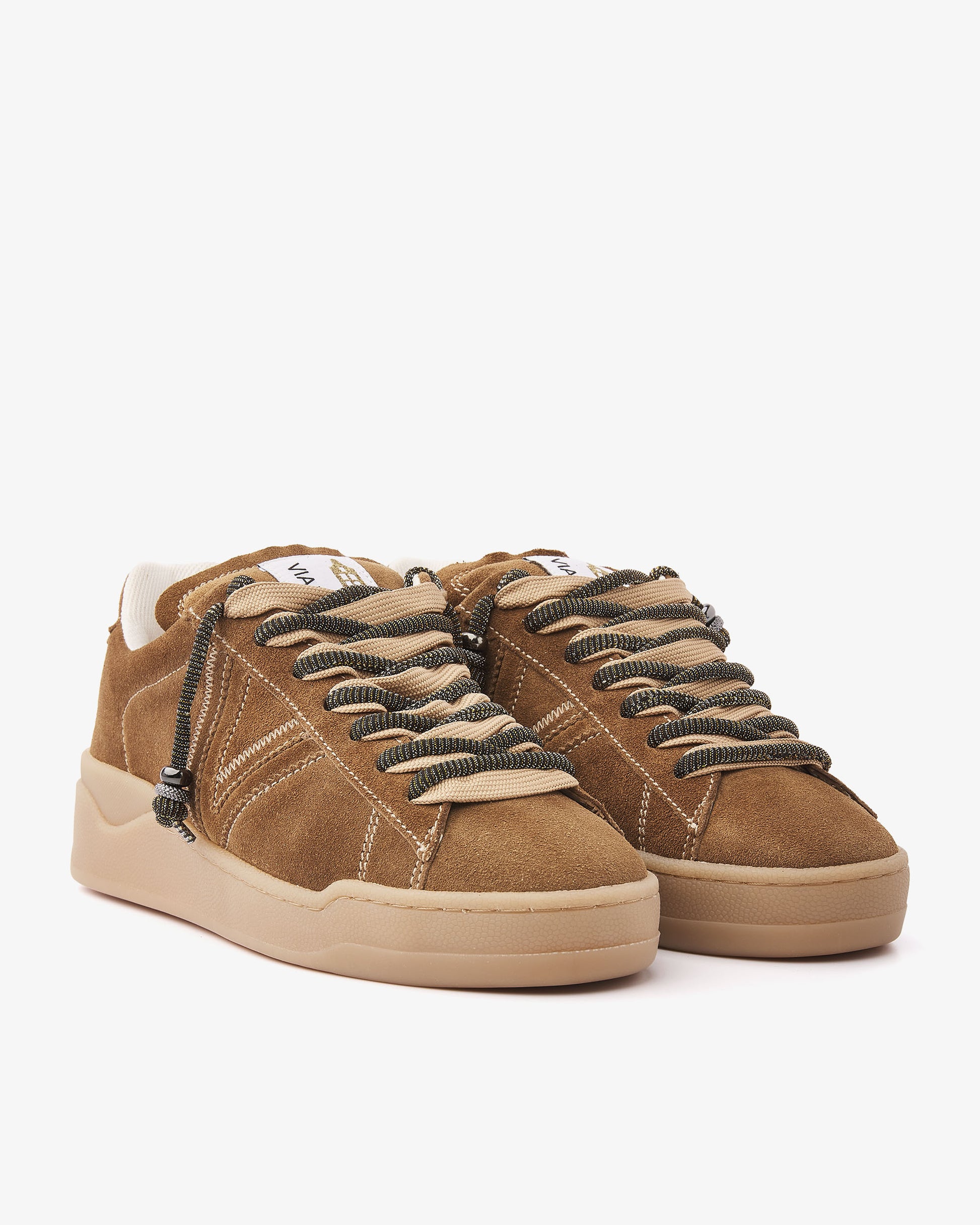 VIA VAI Sam Kyli sneakers dames – vooraanzicht met vetersluiting en ronde neus