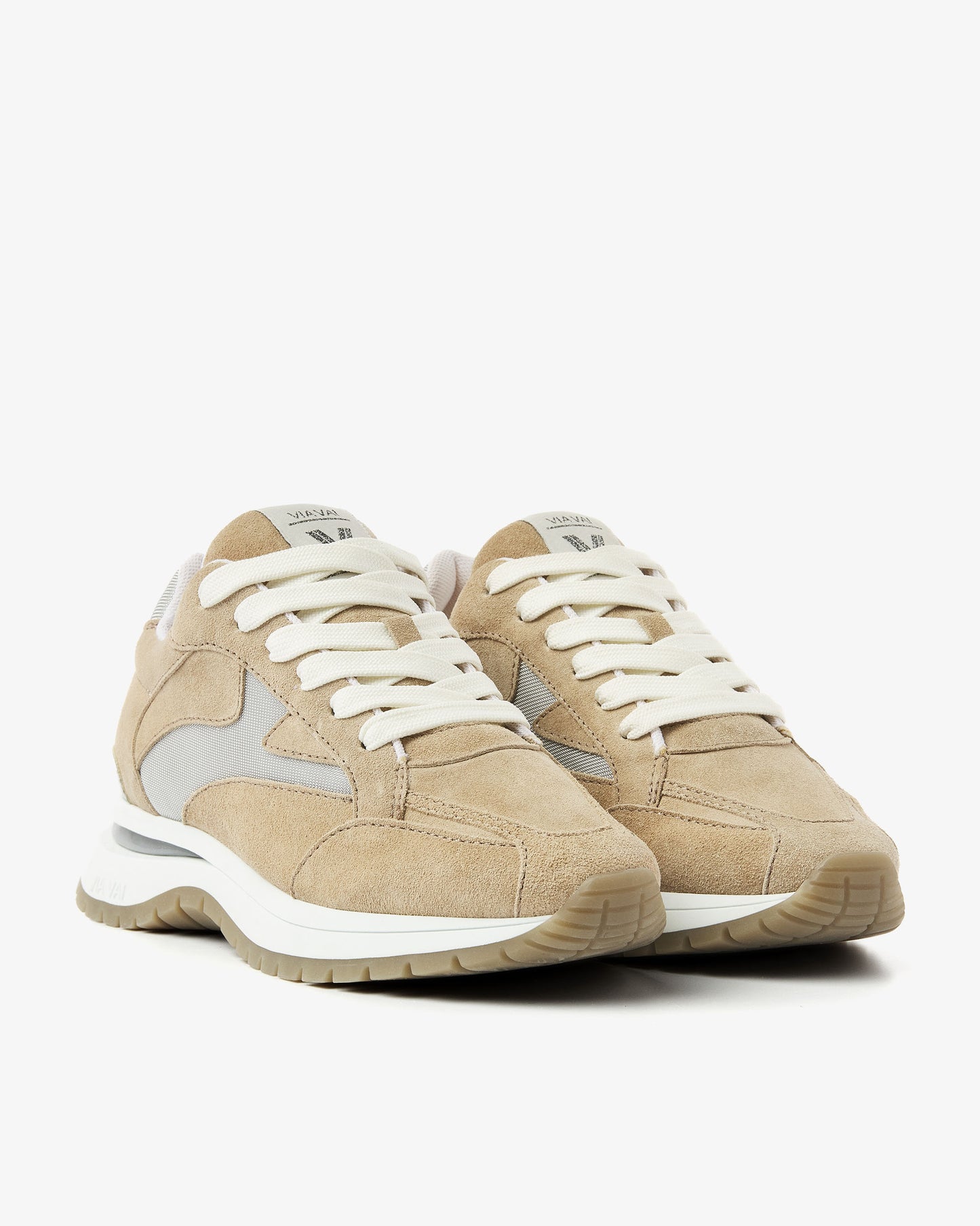 Beige suède VIA VAI dames sneaker Usher Riggs, vooraanzicht.