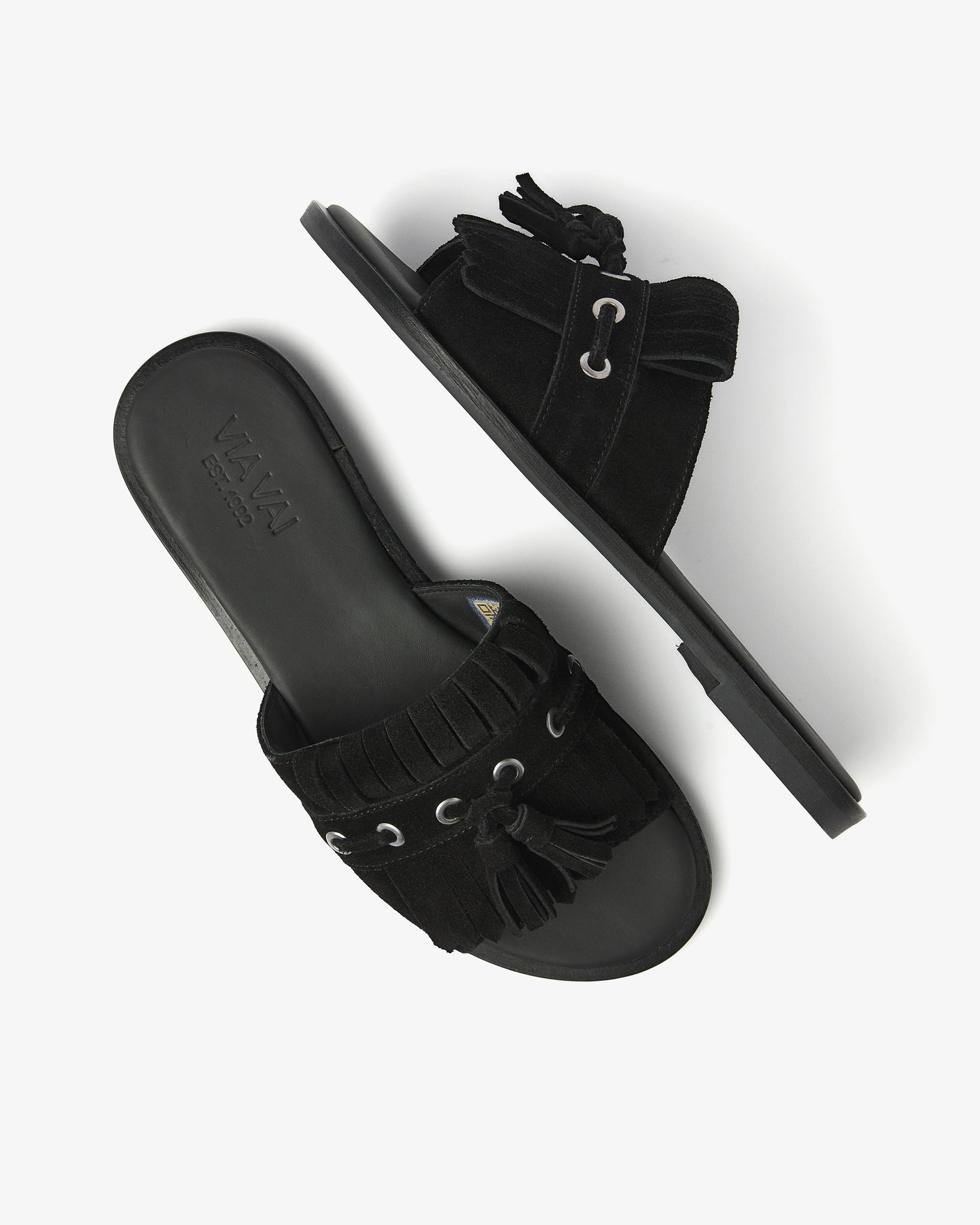 VIA VAI zwarte suède dames slippers Vita Eva, bovenaanzicht.