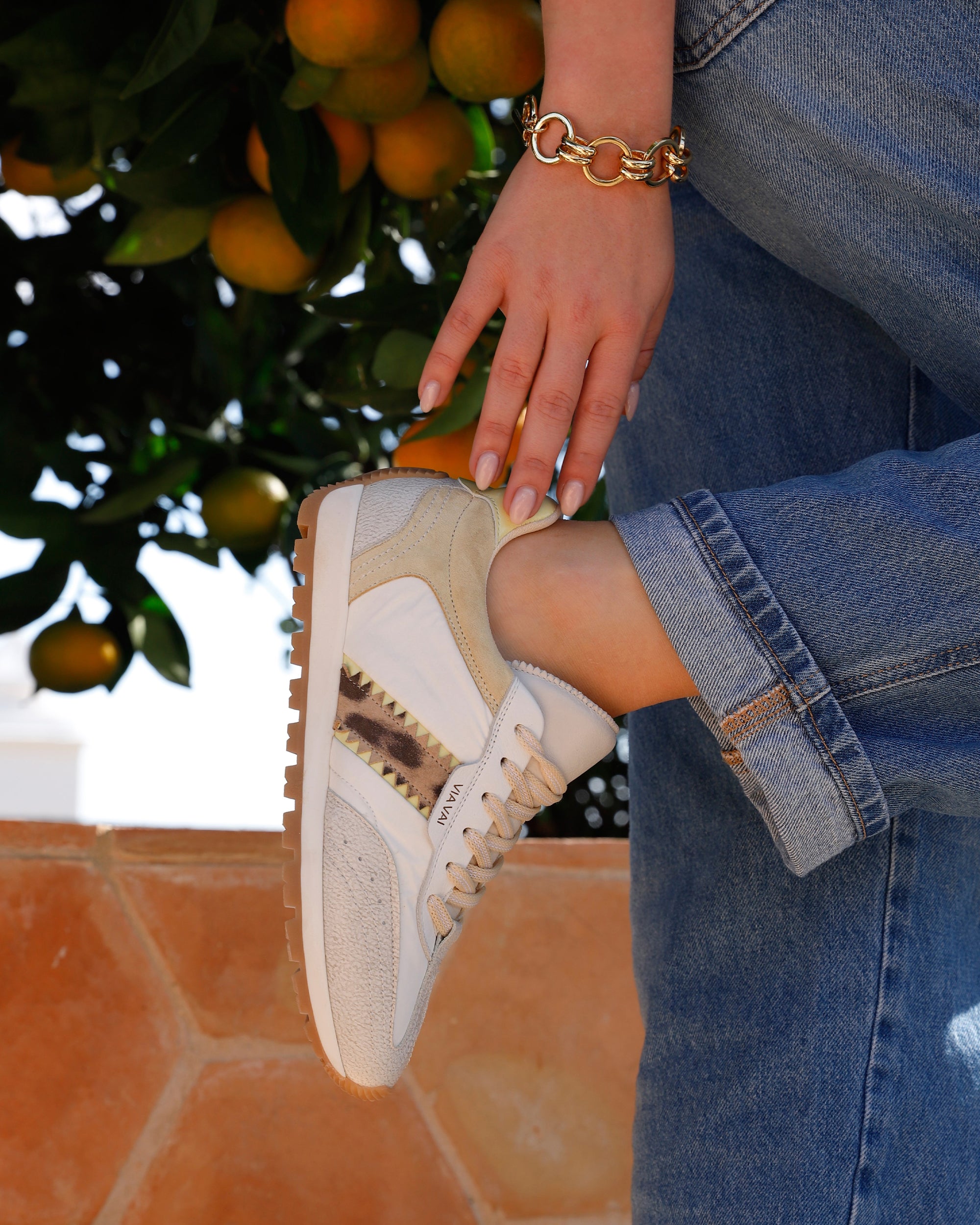 Scott Sara | meerkleurige dames sneakers | VIA VAI® – VIA VAI
