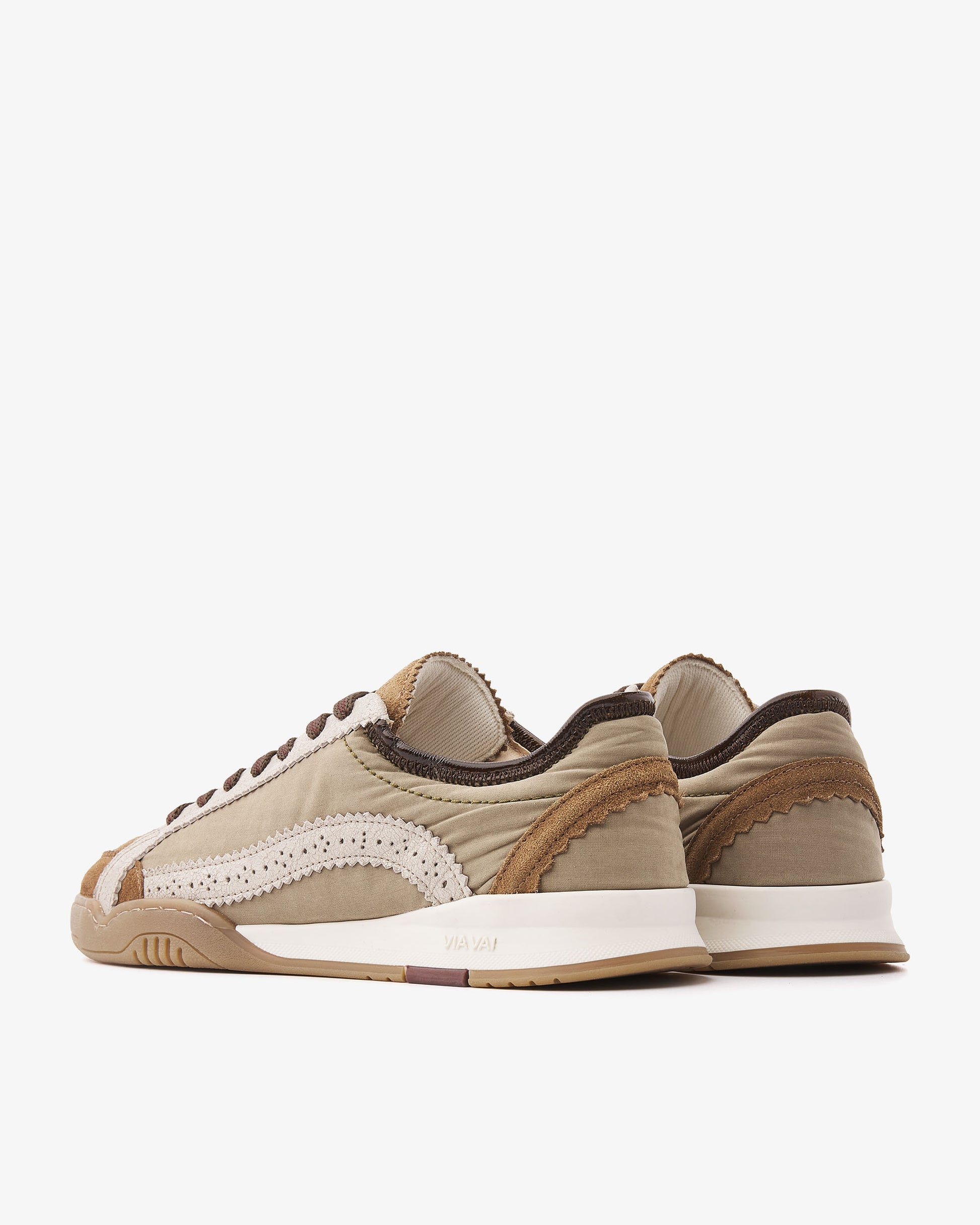 VIA VAI Kris Jaden sneakers dames – achteraanzicht met logodetail op de hiel