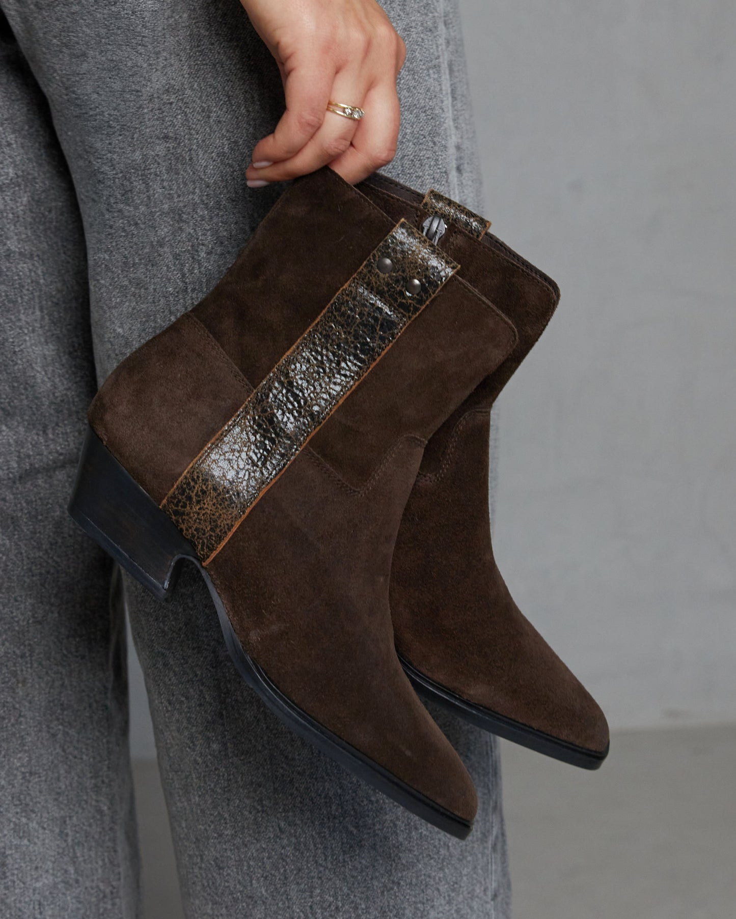 VIA VAI Keira Weston bruine enkellaarsjes dames