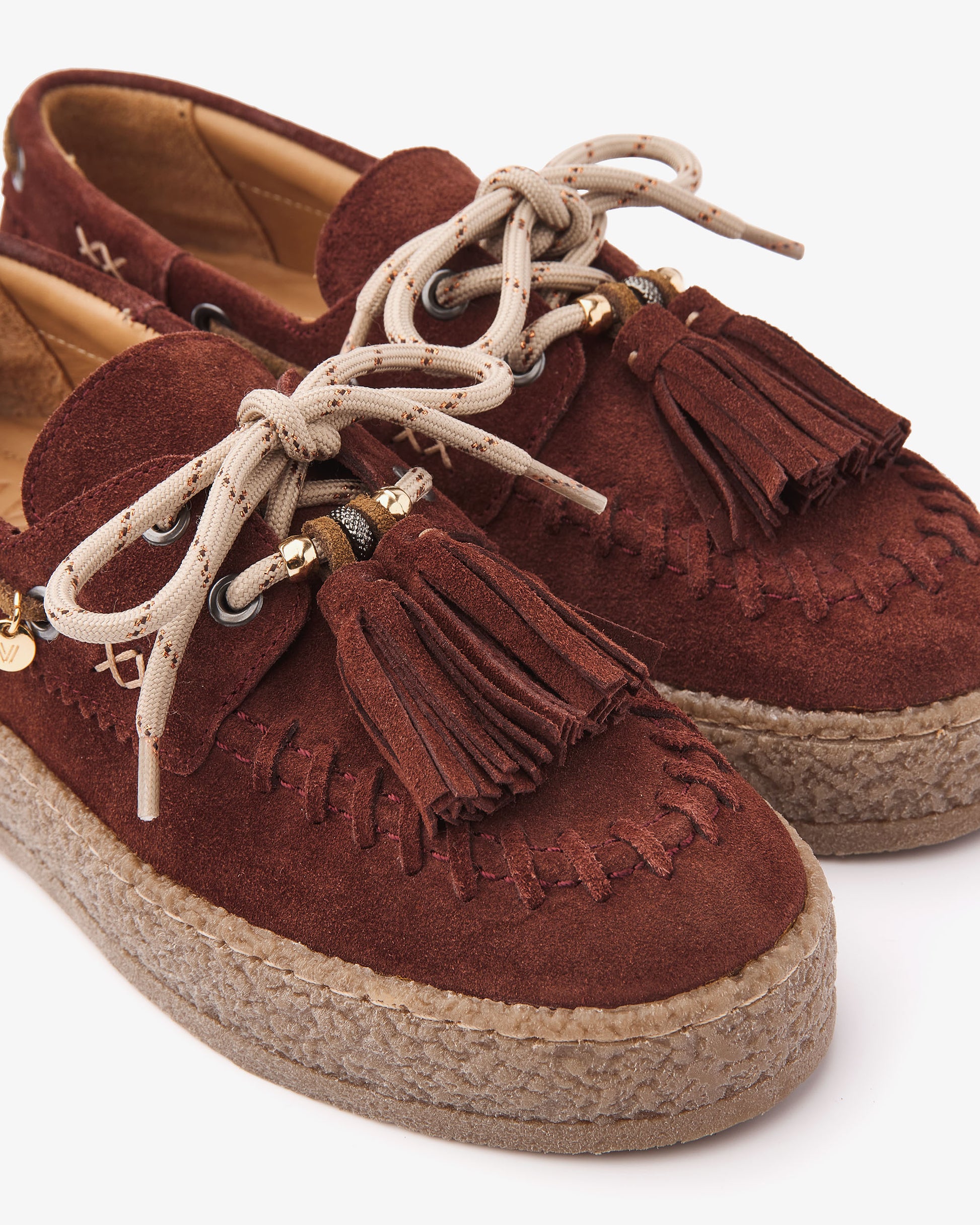 VIA VAI Rox Romee bordeauxrode platform loafers dames – detail van stiksels in leer en suède