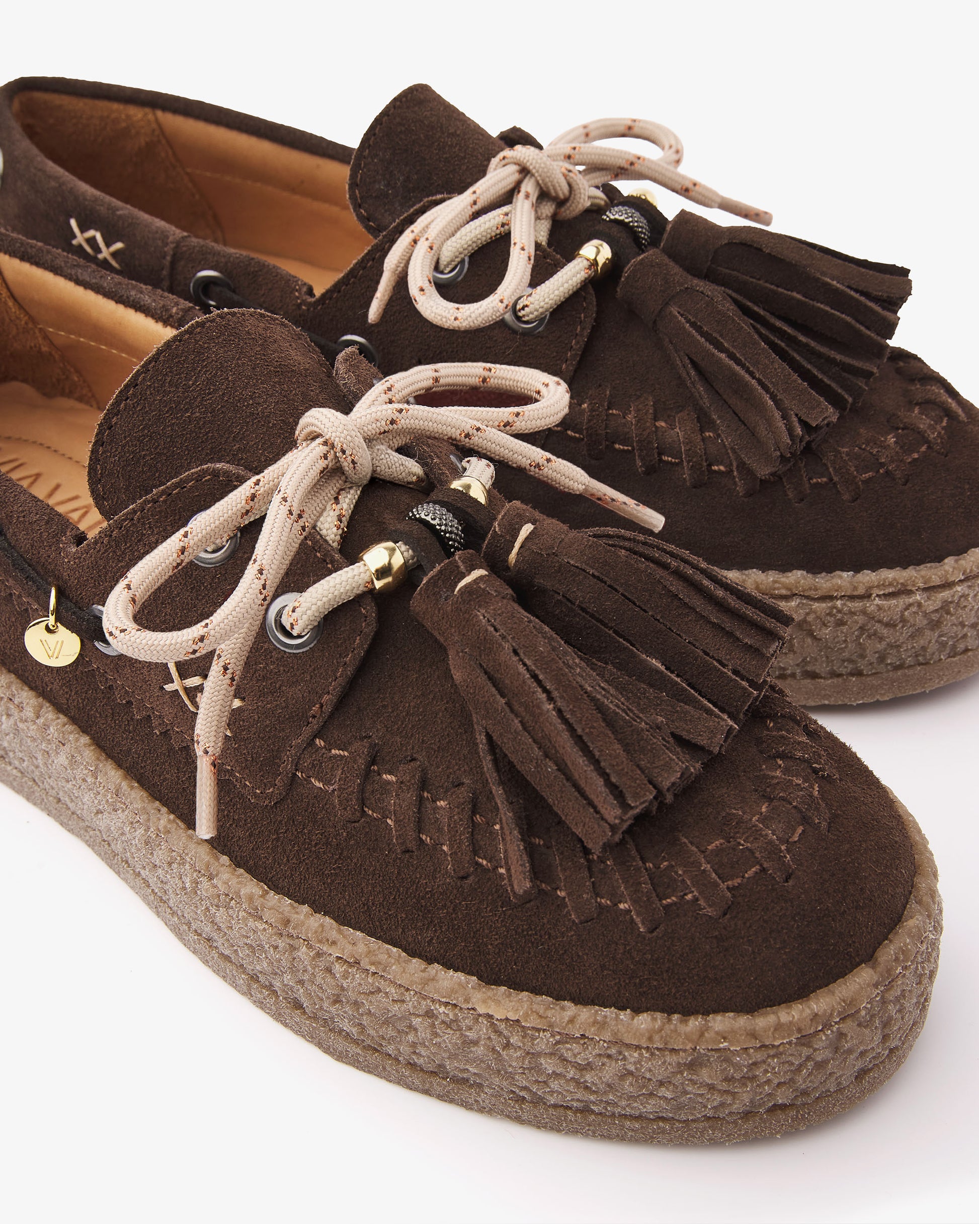 VIA VAI Rox Romee bruine platform loafers dames – detail van stiksels in leer en suède