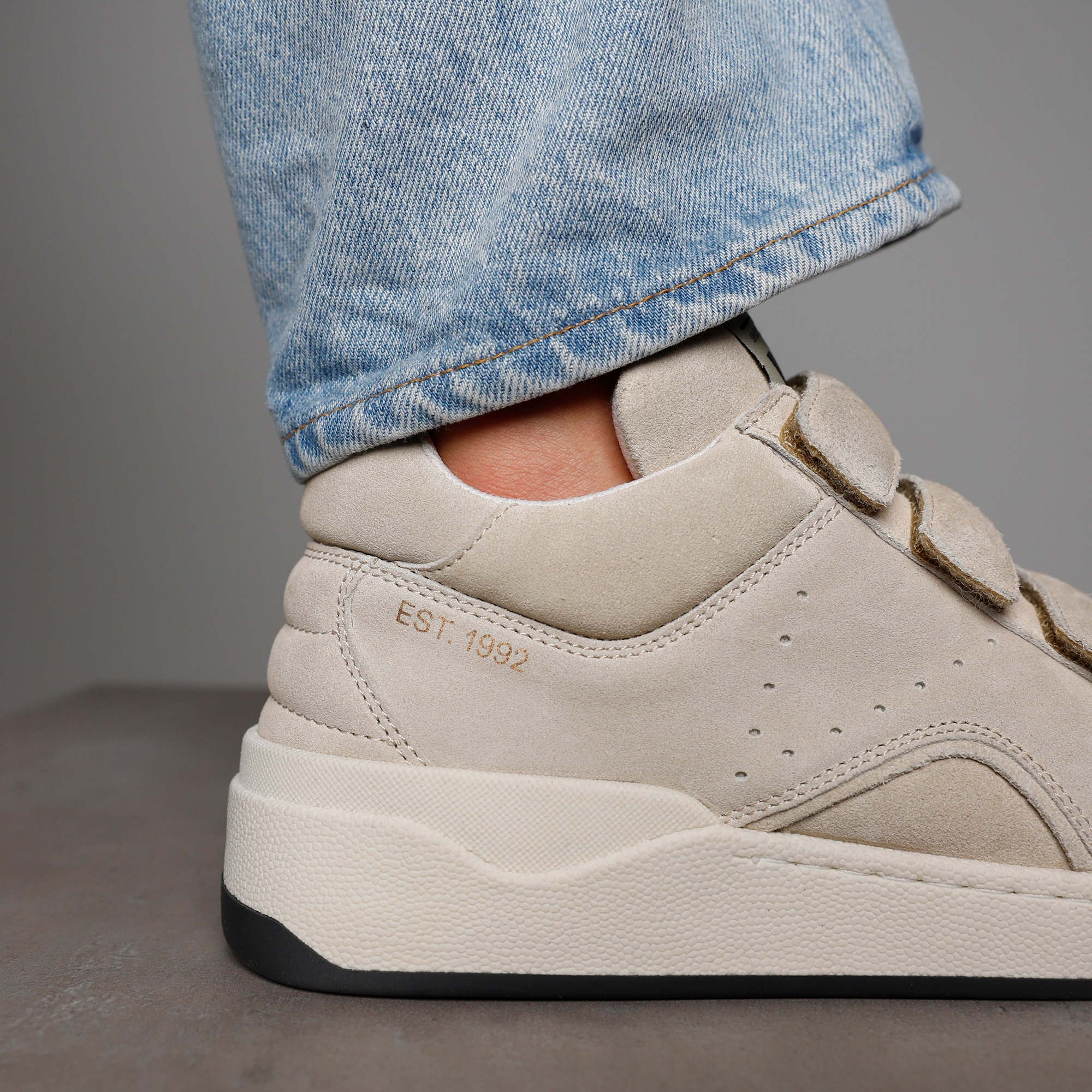 Sneakers beige top